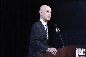 加快比赛节奏~NBA官方:今年夏联将采用G联盟的“一次罚球规则”