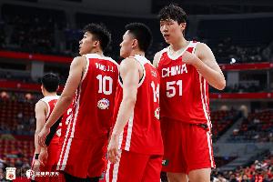媒体人:王俊杰&杨瀚森都被叫回来 中国男篮主场输成这样令人费解