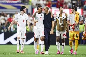 记者:英格兰vs墨西哥比赛将按照原定时间开球