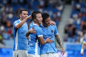 就在今天!新鹏城3-0西海岸结束2连败&取得对西海岸队史首胜